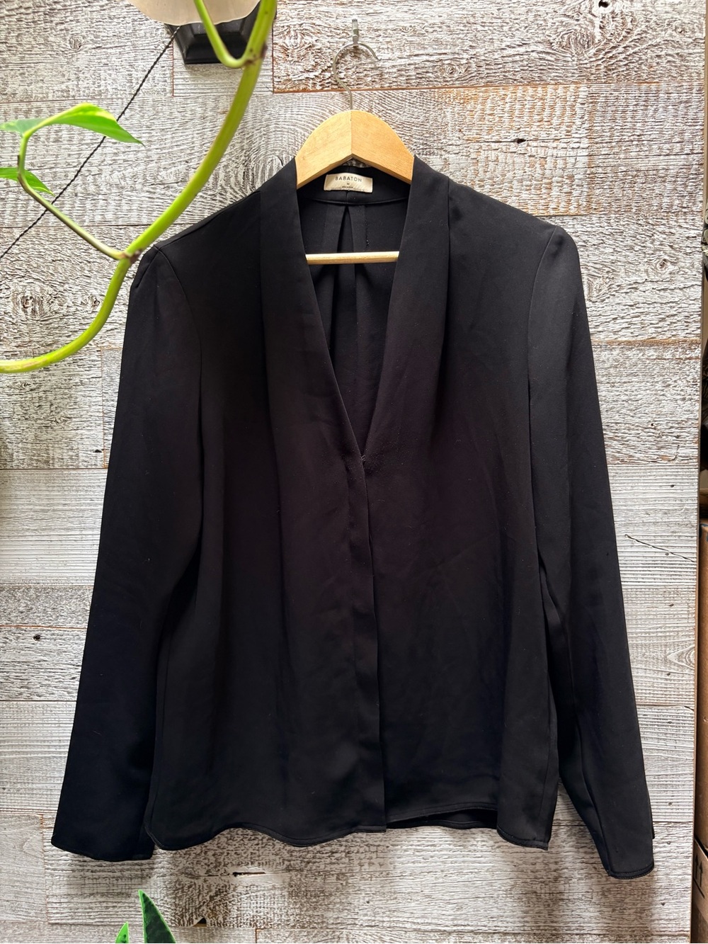 Babaton | FLAW “Power Blouse” Long-Sleeved Business Workwear - Women's M, Black